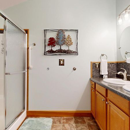 2 Bed 2 Bath Vacation Home In Whittier V ภายนอก รูปภาพ