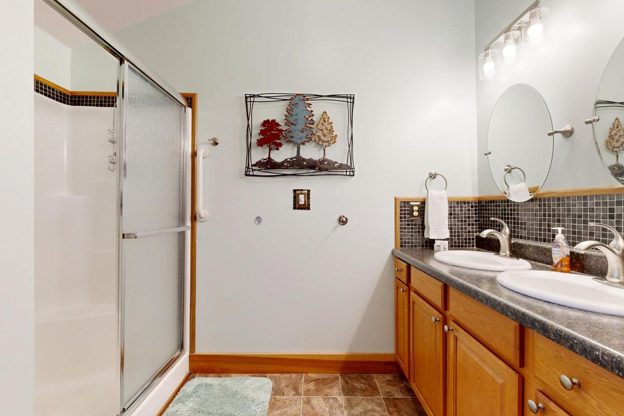 2 Bed 2 Bath Vacation Home In Whittier V ภายนอก รูปภาพ